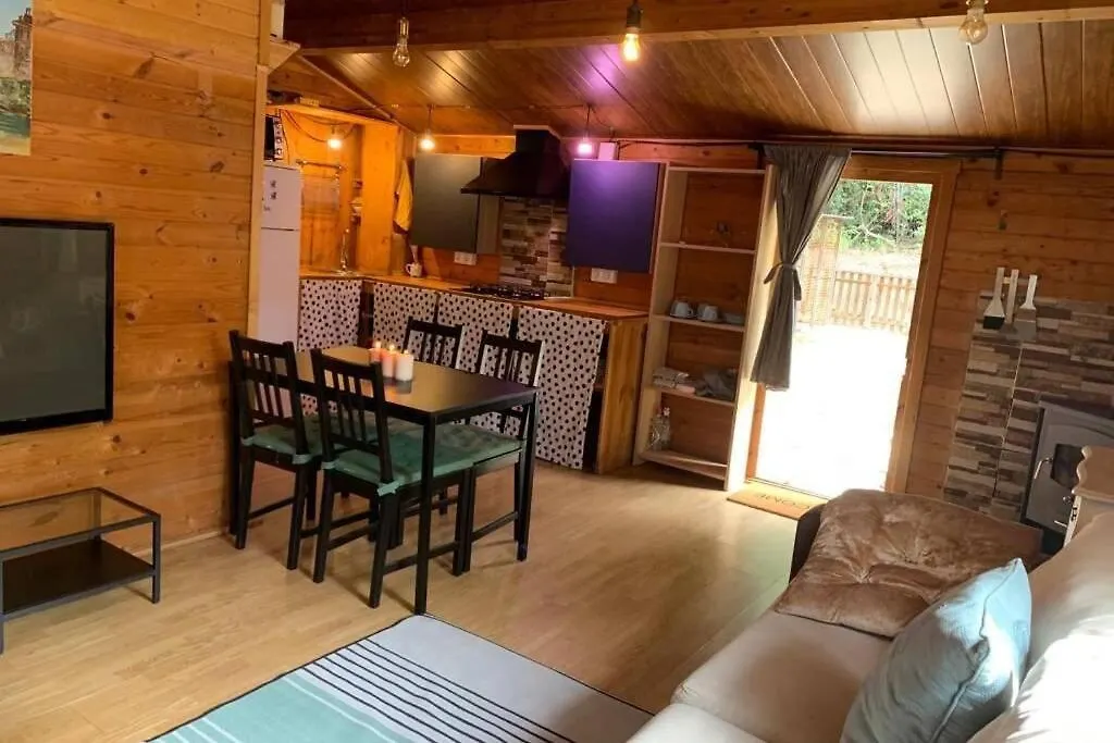 Chalet Hermosa Cabana A Menos De 15 Minutos De Barcelona Villa