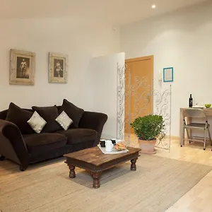 Apartment Homenfun Montjuic, Barcelona